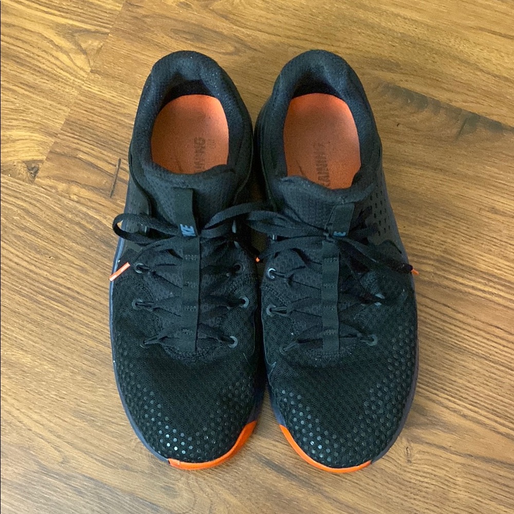 Nike Black and Orange Athletic Shoes with Breathable Design
